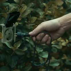 Metall Lampen|Hängeleuchten Außen*Newgarden Außen Hängeleuchte Holzschirm E27 IP44 Ø 39 cm YOKKA