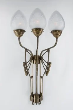 Berliner Messingleuchten Blendarme Wandleuchte Messing Glas Weiß E27 H:86 cm< Wohnzimmerlampen|Metall Lampen