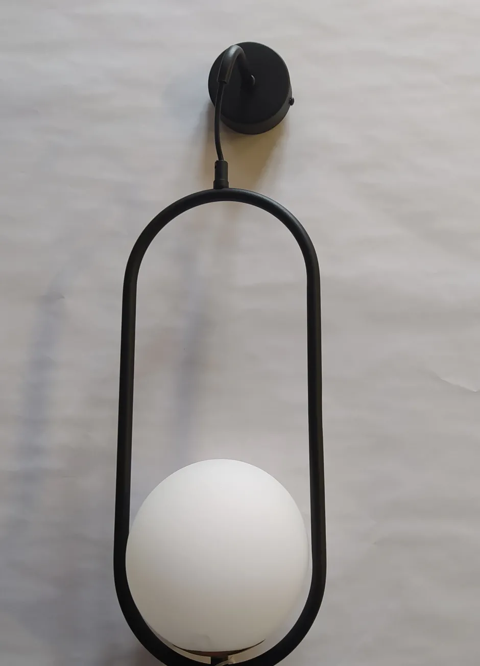 Jupiter Design Wandleuchte Schwarz Weiß Glas NAESALA Flur< Wandleuchten|Flurlampen