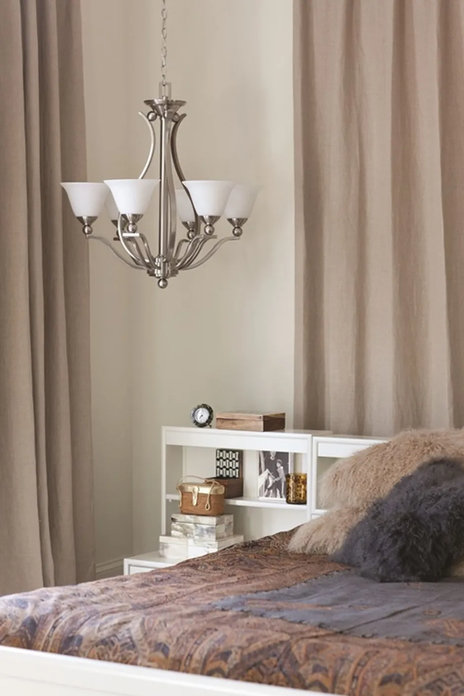 Hängelampen|Moderne Lampen*Elstead Kronleuchter modern Esszimmer in Nickel Weiß Glas Schirm