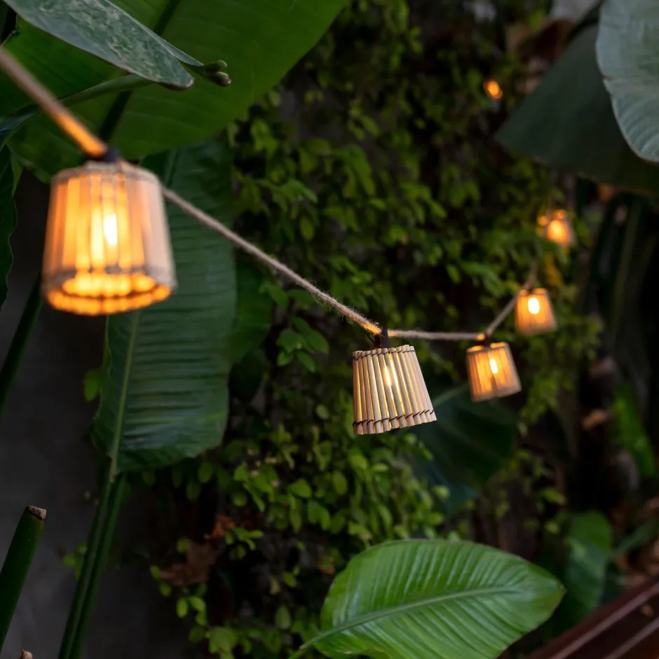 Newgarden LED Solarlichterkette 5m lang IP44 2200 K Bambus Schirme< Außenlichterketten|Solarleuchten
