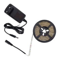 Strühm LED Streifen Netzstecker 5m 3000 K warmweiß selbstklebend< Led Lampen