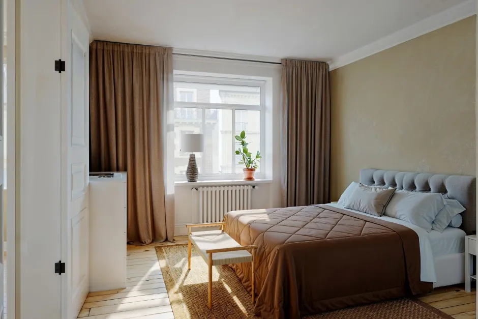 By Rydéns Nachttischlampe Stoff Keramik 74 cm hoch Braun Weiß E27< Wohnzimmerlampen|Schlafzimmer Lampen