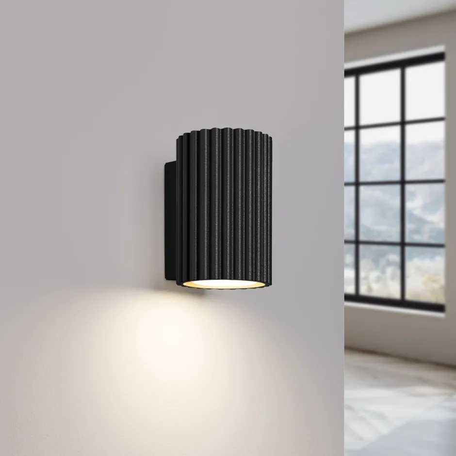 Flurlampen|Wohnzimmerlampen*Sollux Schwarze Wandlampe klein 10 cm hoch GU10 aus Aluminium Modern