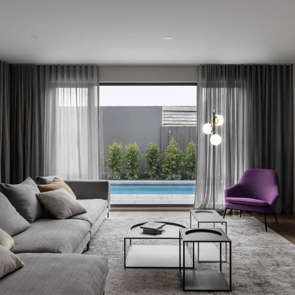 Maytoni Stehlampe Metall Glas 150 cm hoch in Gold Weiß Schwarz< Kugellampen|Glaslampen