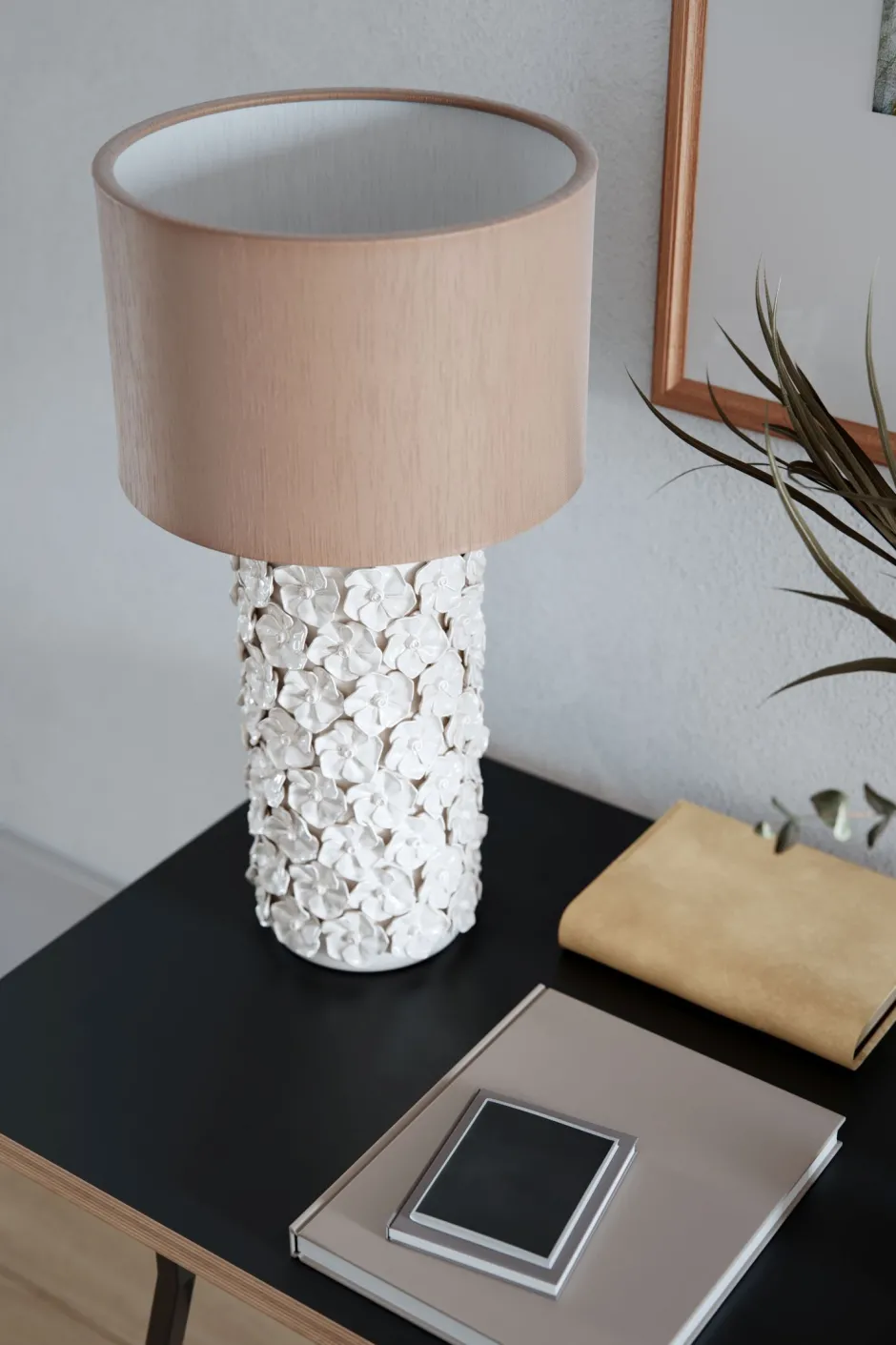 By Rydéns Tischlampe Keramik Stoff 54,5 cm hoch Beige E27 Floral< Wohnzimmerlampen|Schlafzimmer Lampen