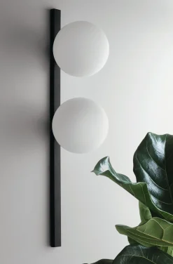 Eco-Light Wandlampe Schwarz Weiß Glaskugel E14 H:60 cm 2-flammig< Wohnzimmerlampen|Glaslampen