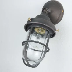 Lampen Aus Aller Welt|Rustikale Lampen*Giovanni Battista Wandleuchte Außen aus Echt-Messing in Bronze