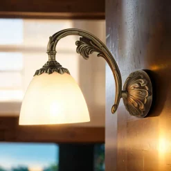 Giovanni Battista Wandleuchte aus Echt-Messing in Bronze Beatrice< Wandleuchten|Küchenlampen