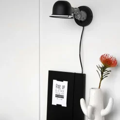 Steinhauer Wandspot mit Stecker in Schwarz Silber T:29 cm flexibel< Spots|Wandleuchten