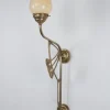 Berliner Messingleuchten Wohnliche Wandlampe Messing Glas Elfenbein E27 H:86 cm< Wohnzimmerlampen|Metall Lampen